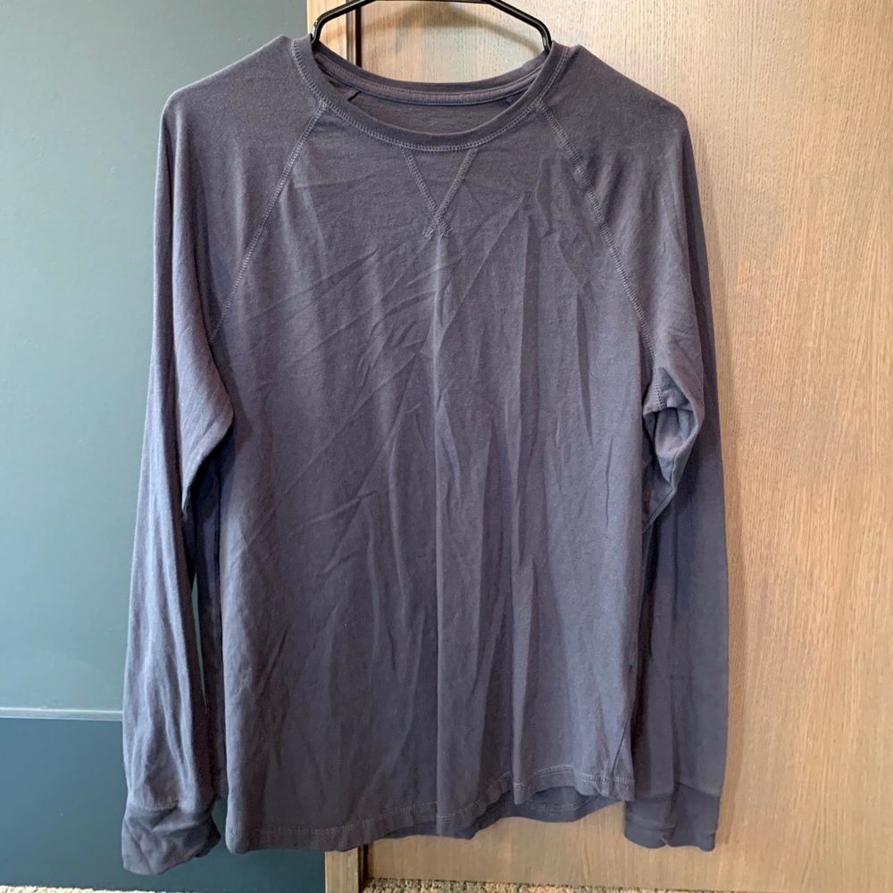Men’s long sleeve shirt